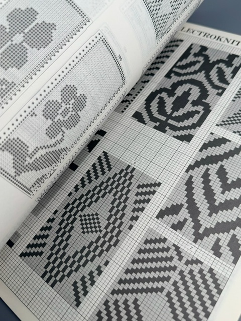 Brother Pattern Book for Automatic Knitting Carriage foto 4